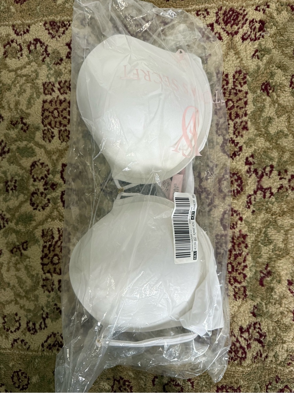 Victoria's Secret White Push-Up Bra with Light Padding